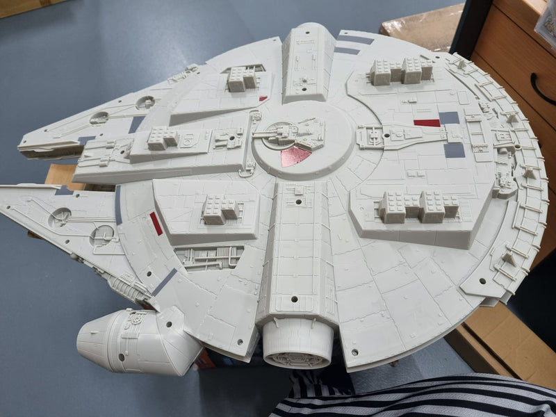 Hasbro Star Wars Millennium Falcon C-2604A Large 60cm Model