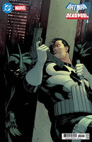 DC / MARVEL: BATMAN / DEADPOOL