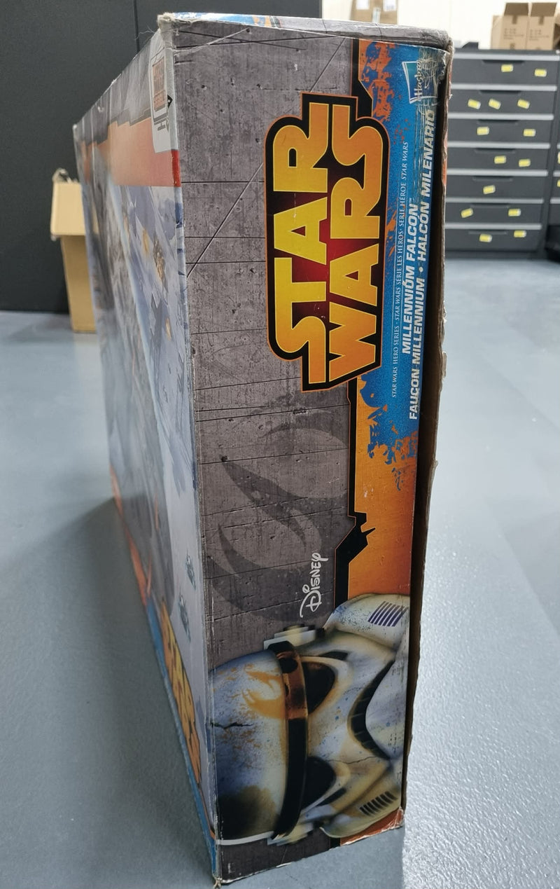Hasbro Star Wars Millennium Falcon C-2604A Large 60cm Model