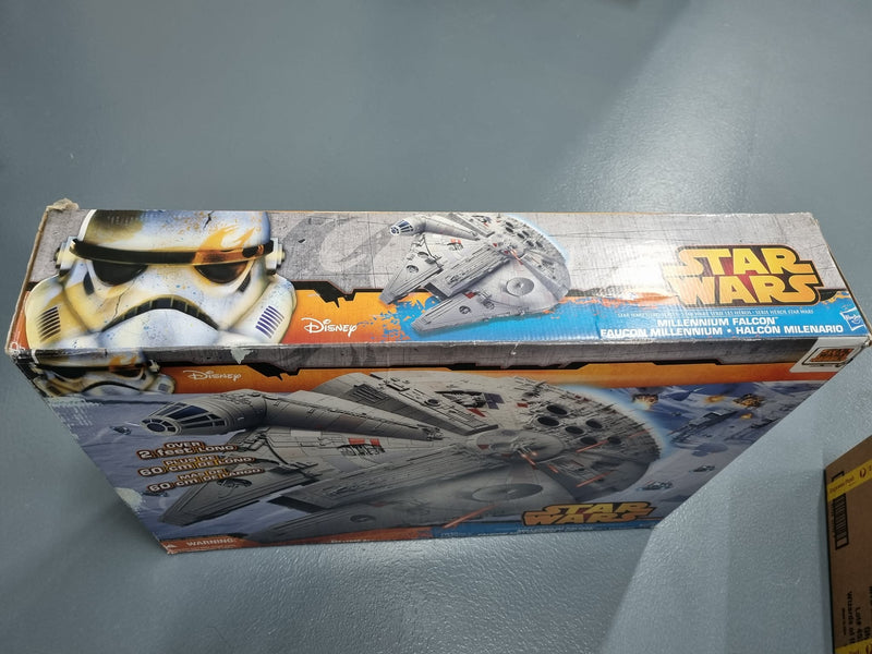 Hasbro Star Wars Millennium Falcon C-2604A Large 60cm Model