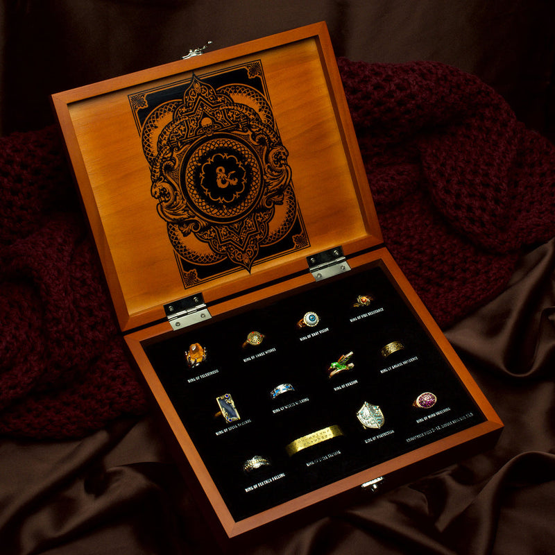 Hasbro Dungeons and Dragons 12-pcs Ring Set in a Wooden Box