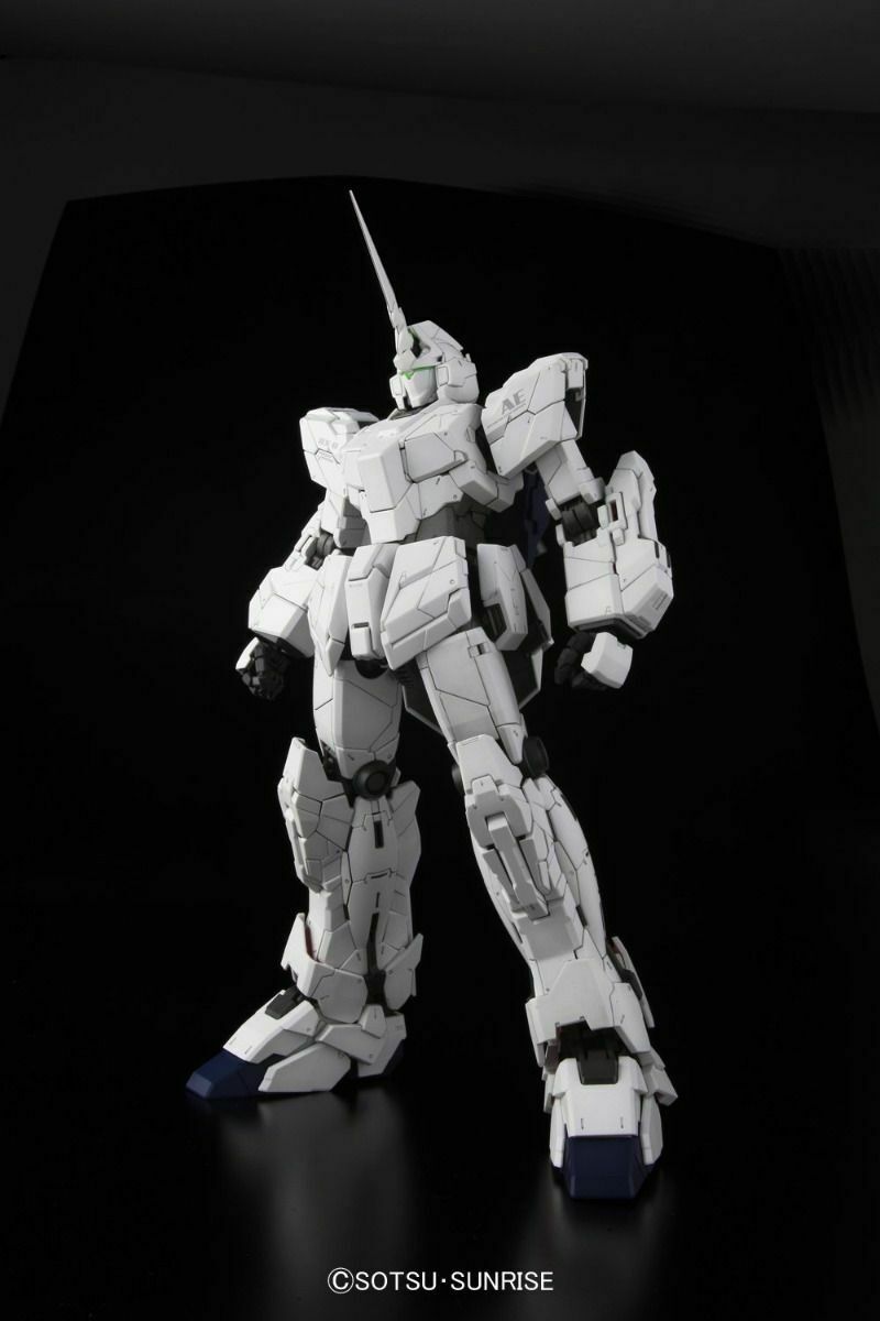 PG 1/60 RX-0 UNICORN GUNDAM