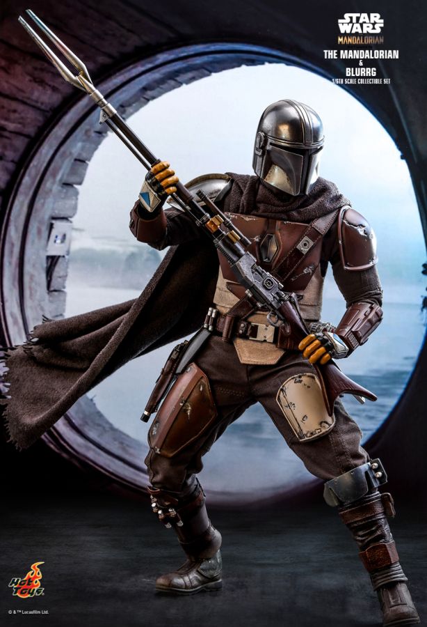 Star Wars: Mandalorian - Mando & Blurg 1:6 Figure