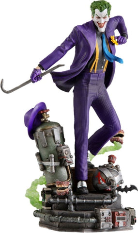 Joker Dlx 1:10 Statue