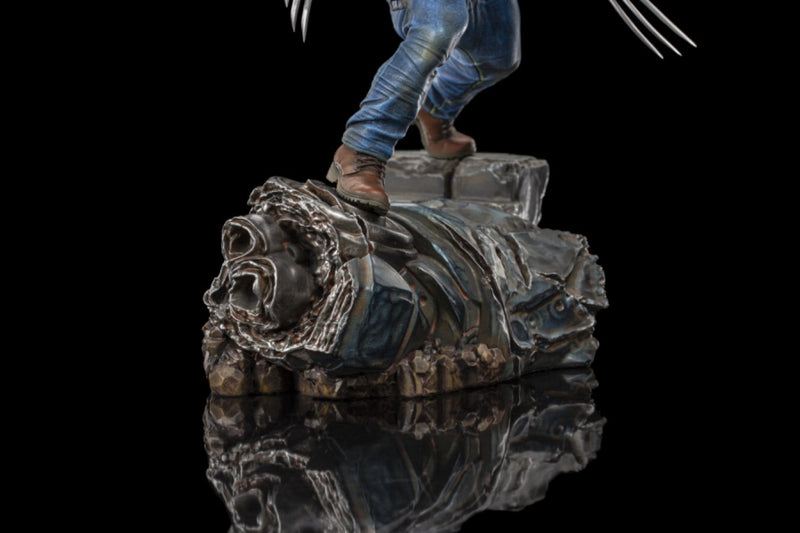 Marvel Comics - Logan 1:10 Scale Statue