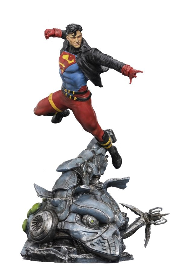 Superboy 1:10 Statue