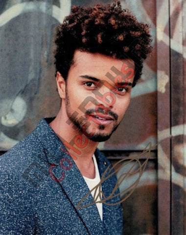 Eka Darville