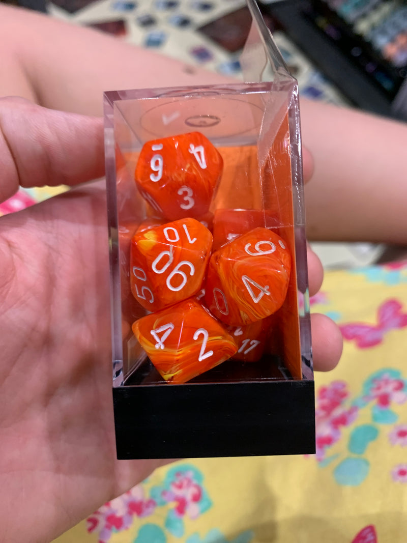 Chessex D7-Die Set Dice Vortex  Solar/ White  (7 Dice in Display)