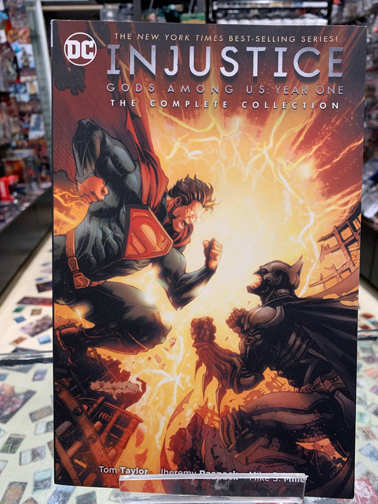Injustice: Gods Among Us Year One The Complete Collection