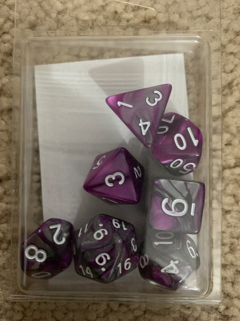 TMG RPG Dice - Kings Purser Purple/Silver Fusion 16mm (set of 7)