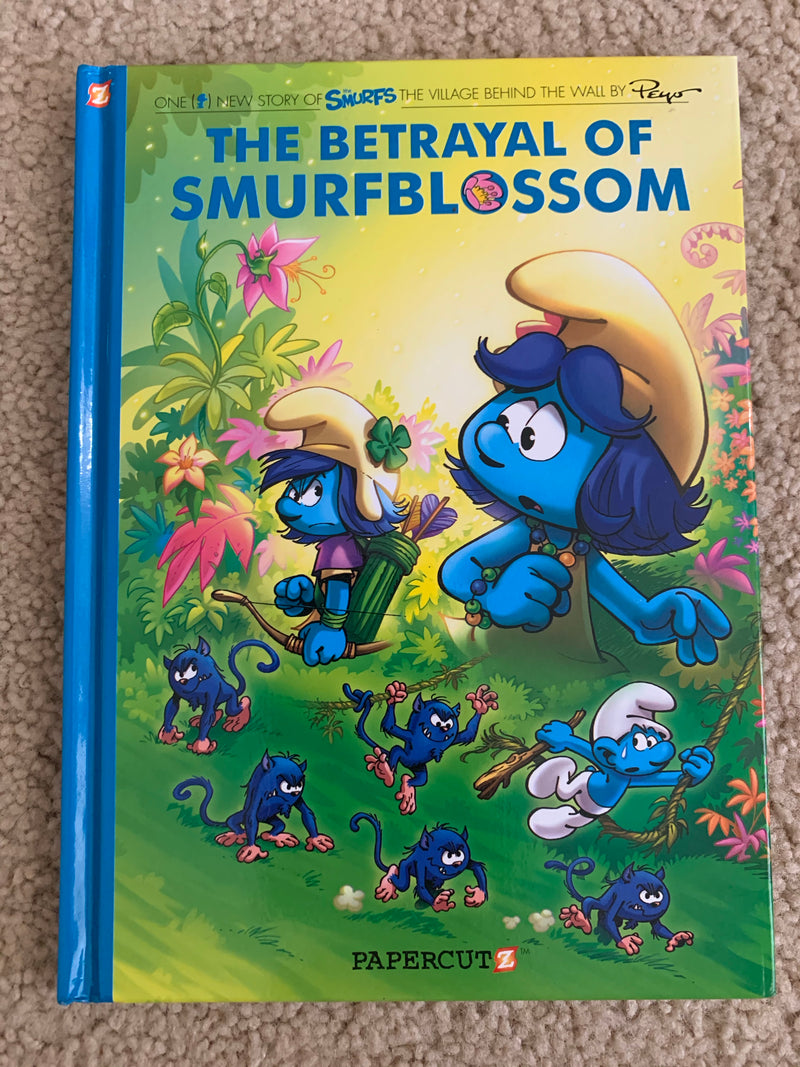 Papercutz - Smurfs - The Betrayal of Smurfblossom