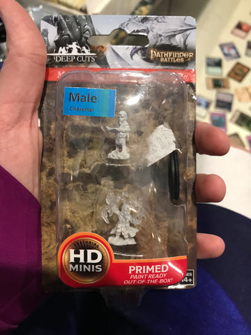 Miniature - Male Gnome Sorcerer