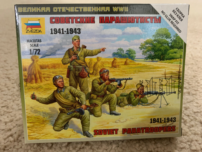 Zvezda 6138 1/72 Soviet Paratroops Plastic Model Kit