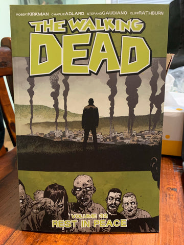 Image Comics - The Walking Dead #32 - Rest in Piece