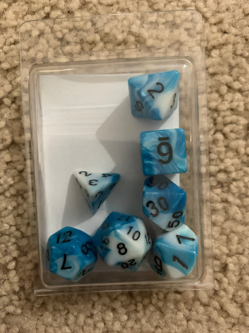 TMG RPG Dice - Freyas Frost Blue/White Fusion 16mm (set of 7)