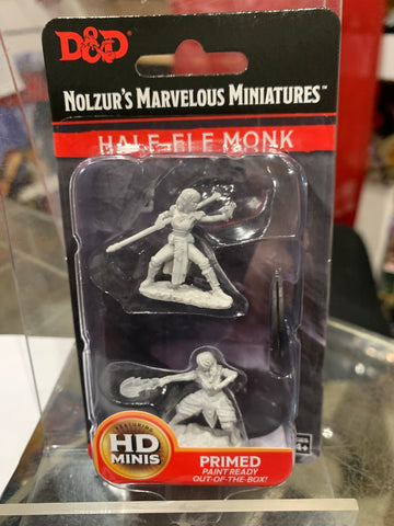 Miniature - Female Half-Elf Monk