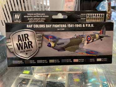 Vallejo 71162 Model Air WWII RAF Day Fighters 8 Colour Acrylic Airbrush Paint Set