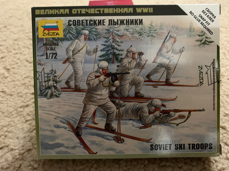 Zvezda 6199 1/72 Soviet Skiers Plastic Model Kit