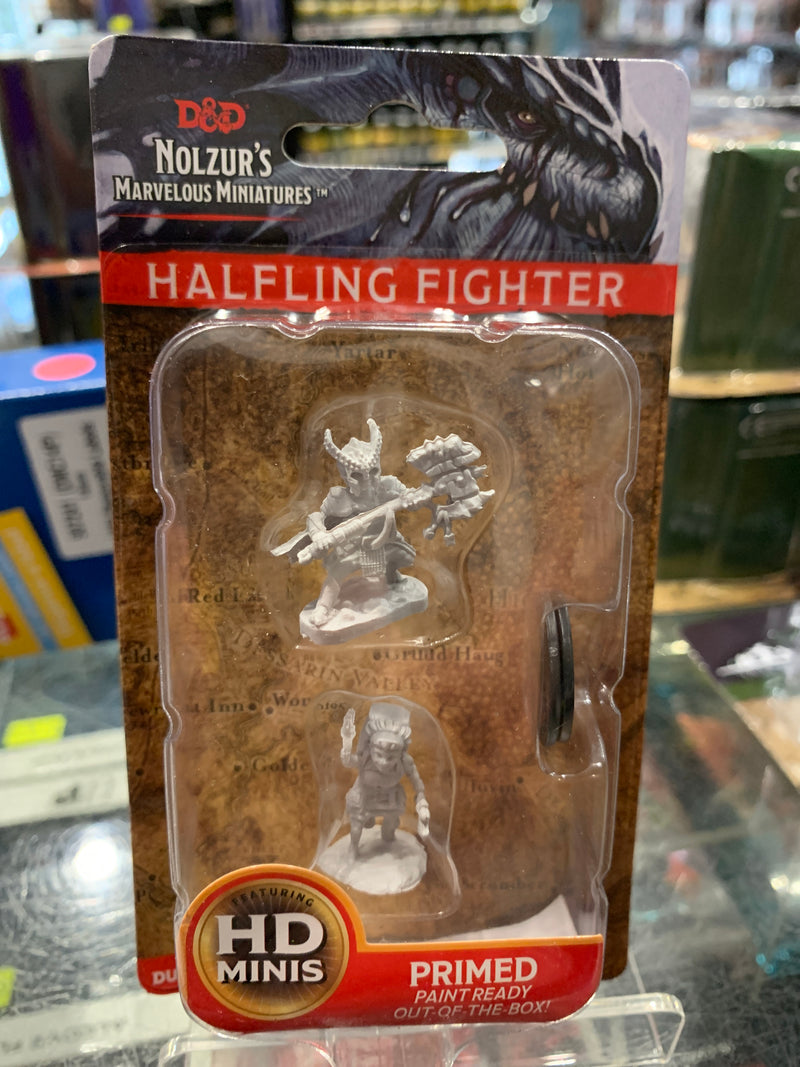 Miniature - Female Halfling Fighter