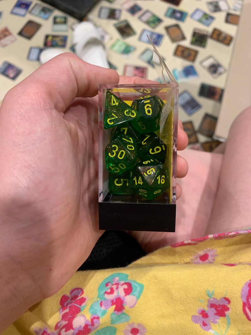 Chessex D7-Die Set Dice Borealis Maple Green Yellow  (7 Dice in Display)