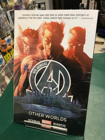 Marvel Comics - New Avengers #3 - Others Worlds