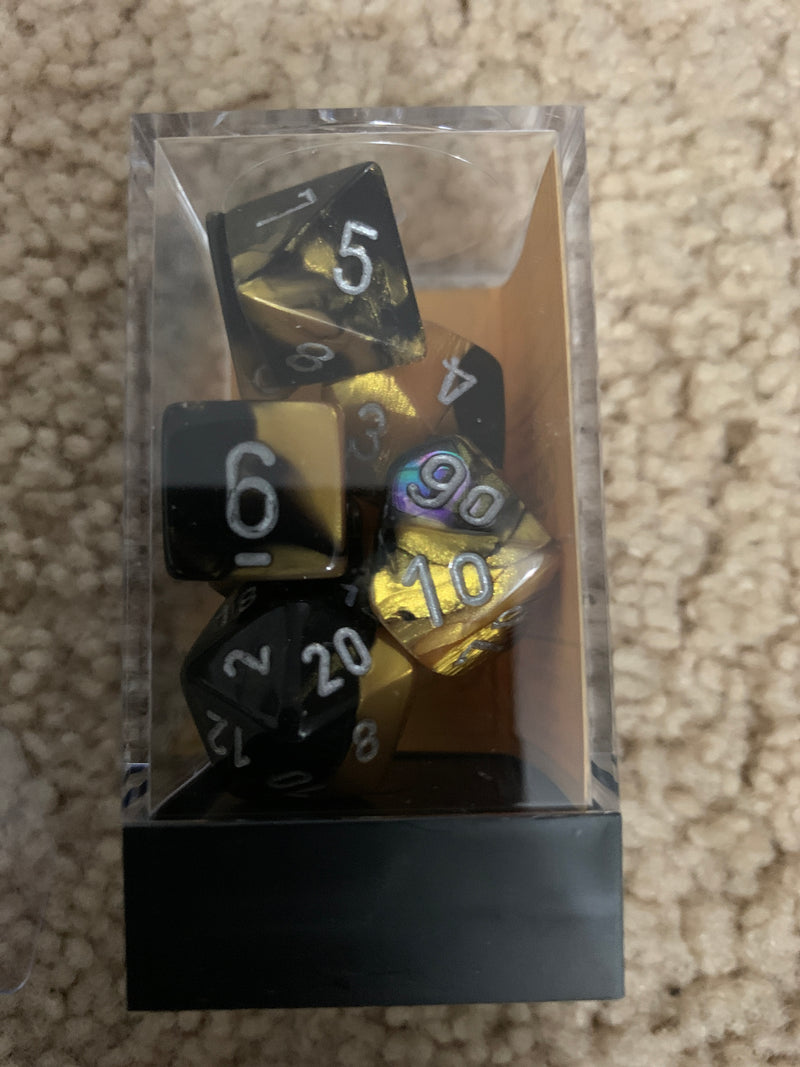 Chessex D7-Die Set Dice Gemini Black-Gold/SIlver (7 Dice in Display)
