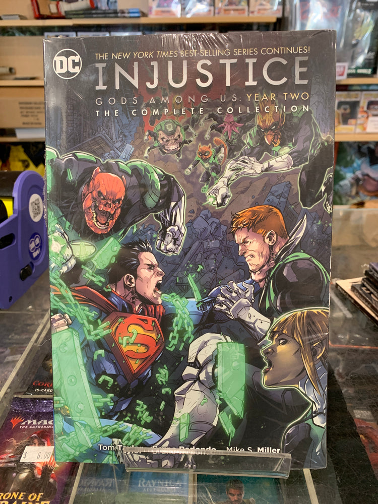 Injustice: Gods Among Us Year Two The Complete Collection